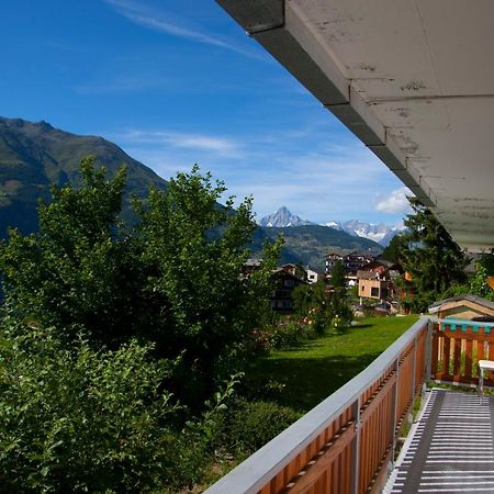 Haus Waldheim Grachen Apartamento Exterior foto