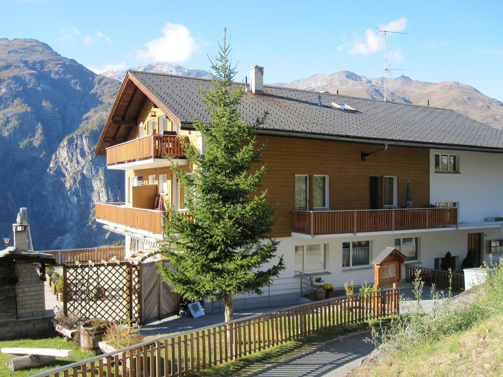 Haus Waldheim Grachen Apartamento Exterior foto